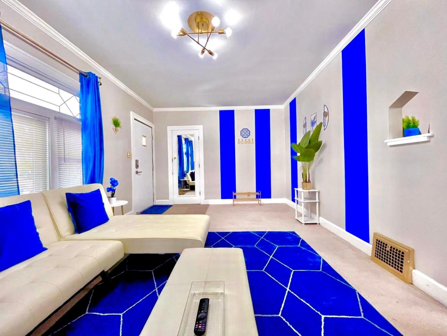 The Sapphire Haven - Your Old Brooklyn Oasis Awaits Families, Couples, Business Travelers Near Downtown With Parking, 300 Mb Wifi & Self Check-In Cleveland Luaran gambar