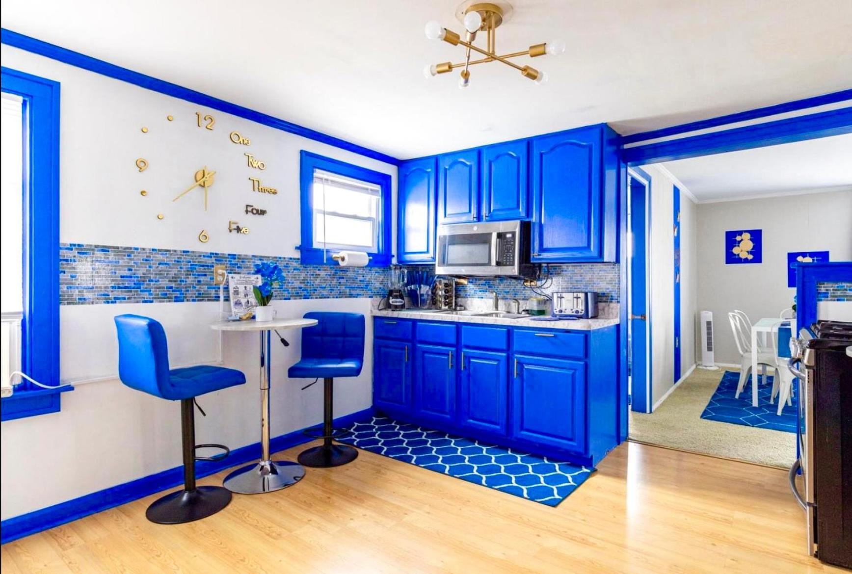 The Sapphire Haven - Your Old Brooklyn Oasis Awaits Families, Couples, Business Travelers Near Downtown With Parking, 300 Mb Wifi & Self Check-In Cleveland Luaran gambar
