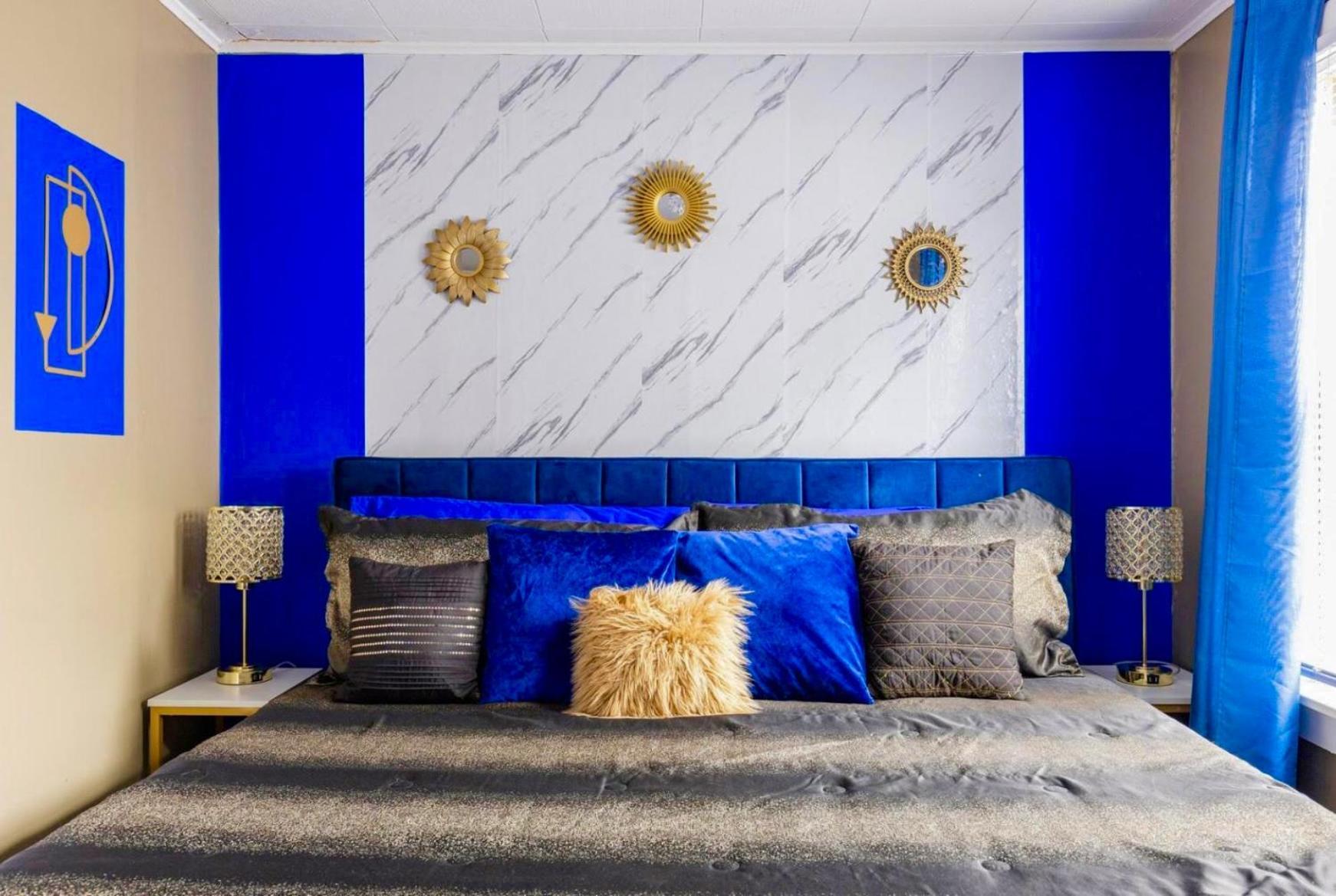 The Sapphire Haven - Your Old Brooklyn Oasis Awaits Families, Couples, Business Travelers Near Downtown With Parking, 300 Mb Wifi & Self Check-In Cleveland Luaran gambar