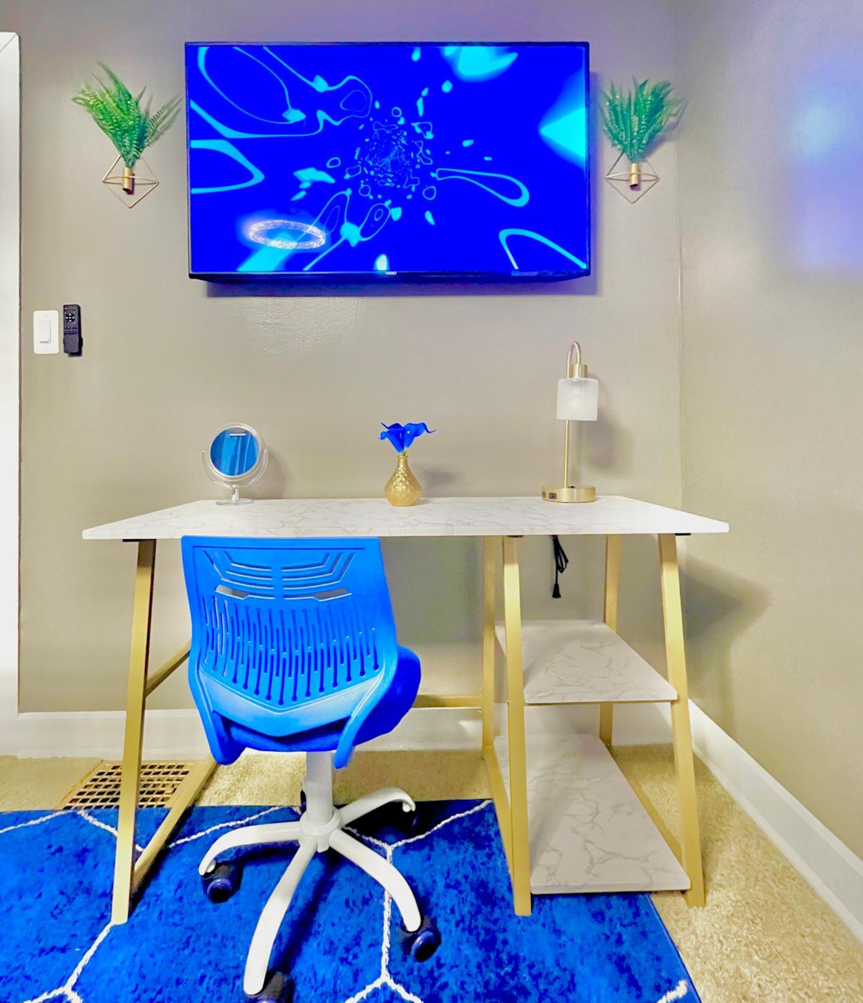 The Sapphire Haven - Your Old Brooklyn Oasis Awaits Families, Couples, Business Travelers Near Downtown With Parking, 300 Mb Wifi & Self Check-In Cleveland Luaran gambar