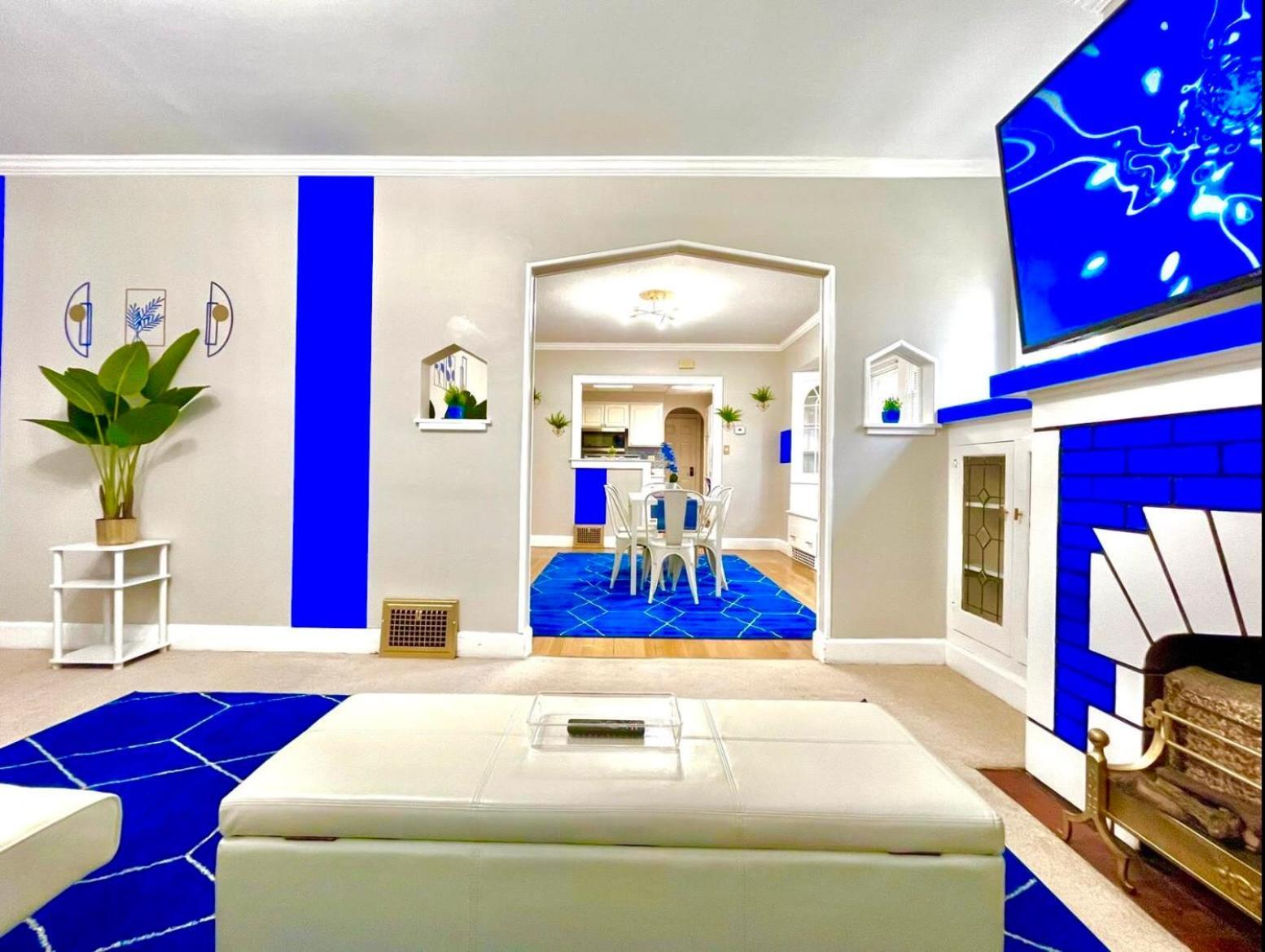 The Sapphire Haven - Your Old Brooklyn Oasis Awaits Families, Couples, Business Travelers Near Downtown With Parking, 300 Mb Wifi & Self Check-In Cleveland Luaran gambar