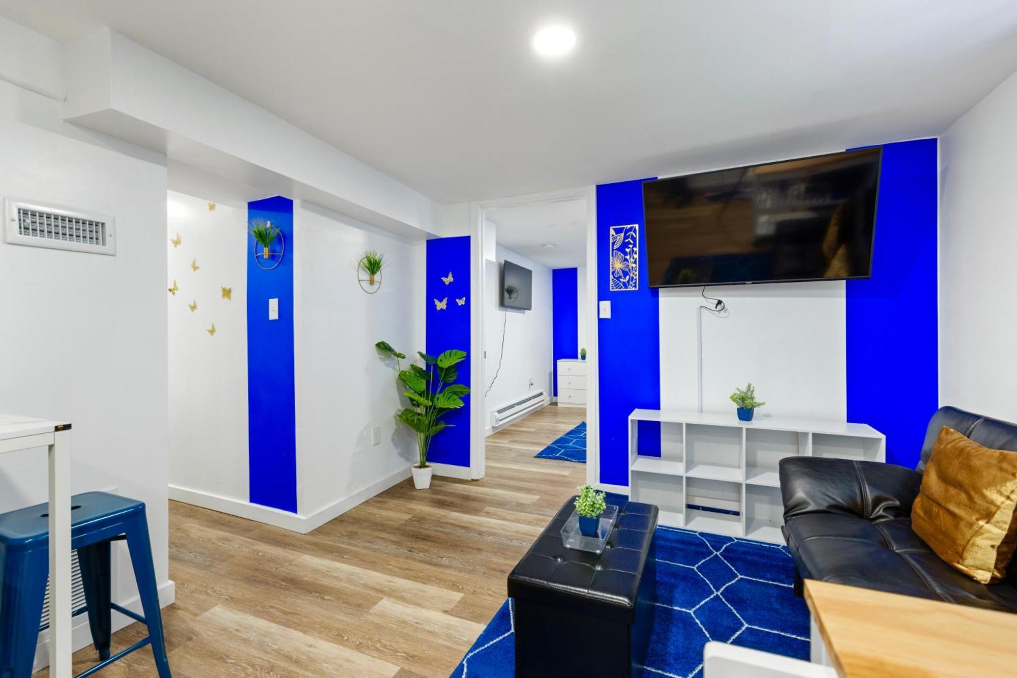 The Sapphire Haven - Your Old Brooklyn Oasis Awaits Families, Couples, Business Travelers Near Downtown With Parking, 300 Mb Wifi & Self Check-In Cleveland Luaran gambar
