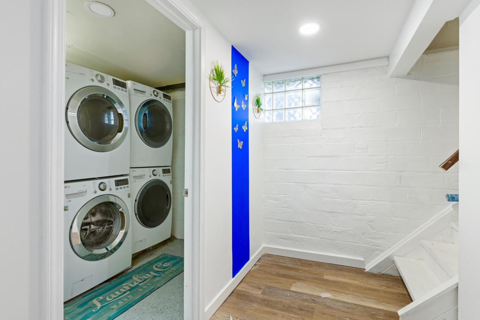 The Sapphire Haven - Your Old Brooklyn Oasis Awaits Families, Couples, Business Travelers Near Downtown With Parking, 300 Mb Wifi & Self Check-In Cleveland Luaran gambar