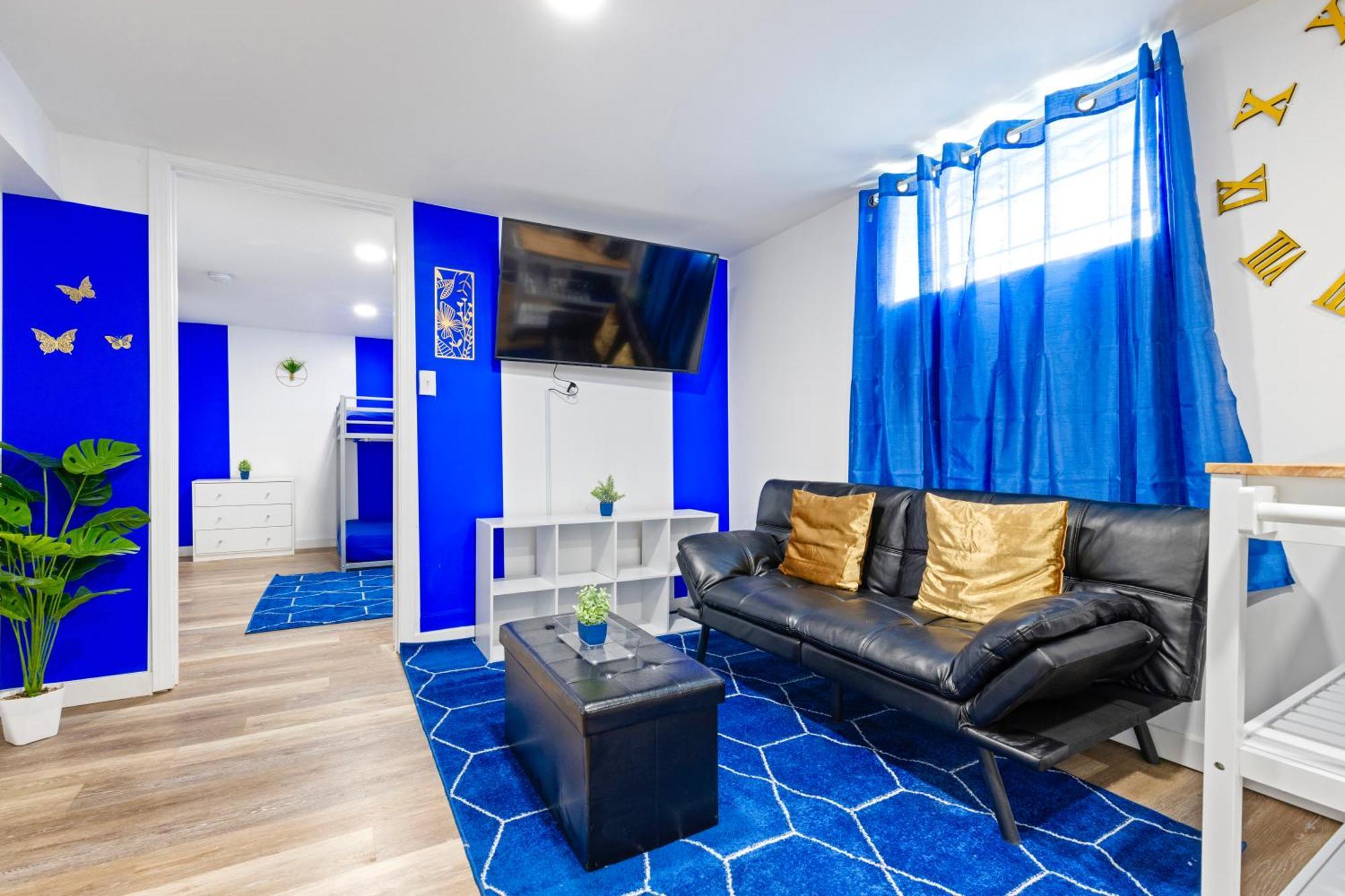 The Sapphire Haven - Your Old Brooklyn Oasis Awaits Families, Couples, Business Travelers Near Downtown With Parking, 300 Mb Wifi & Self Check-In Cleveland Luaran gambar
